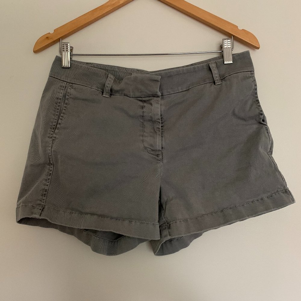 J.Crew Chino Shorts Womens Size 8 Gray Cotton Mid Rise 32" Waist